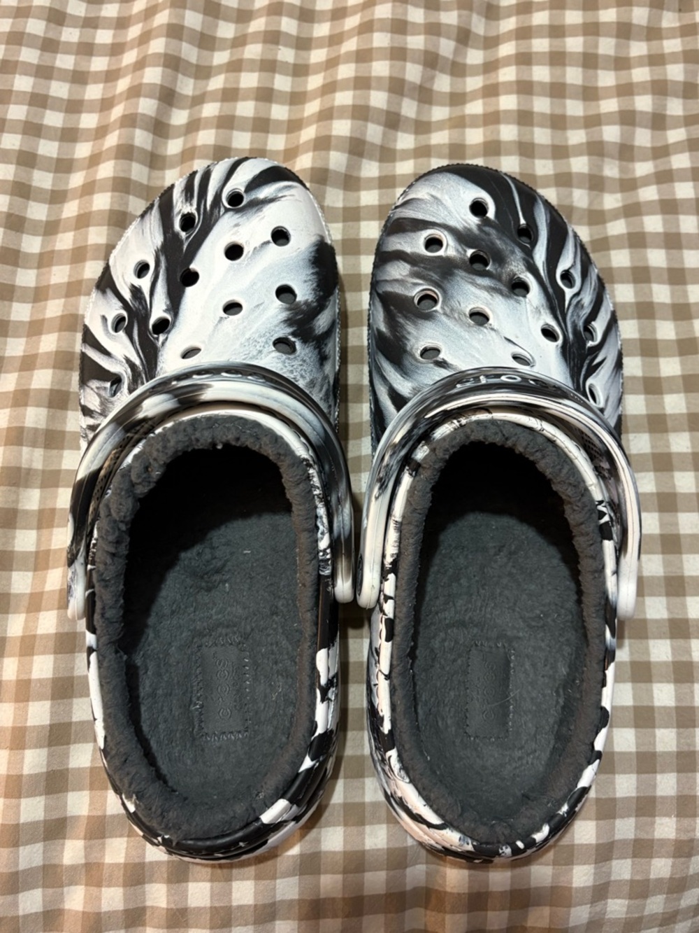 Unisex Black & White Marble Fleece-Lined CROCS